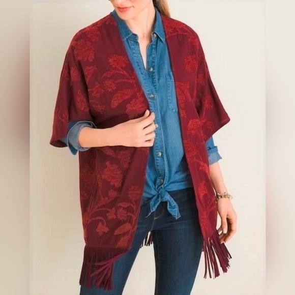 Chicos CHENILLE FLORAL JACQUARD RUANA Red Kimono Fringe Shawl Wrap EUC BOHO FALL - Picture 1 of 9